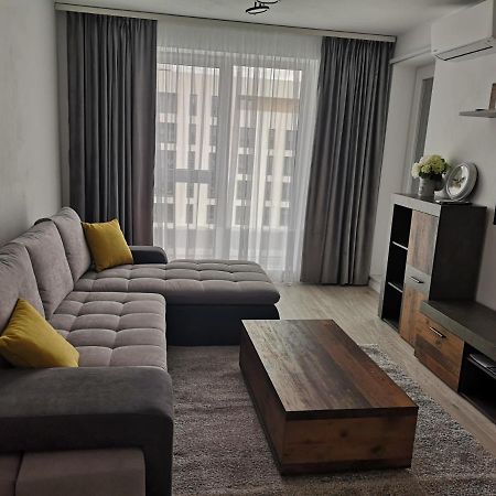 Grey House Residence Brasov Bagian luar foto