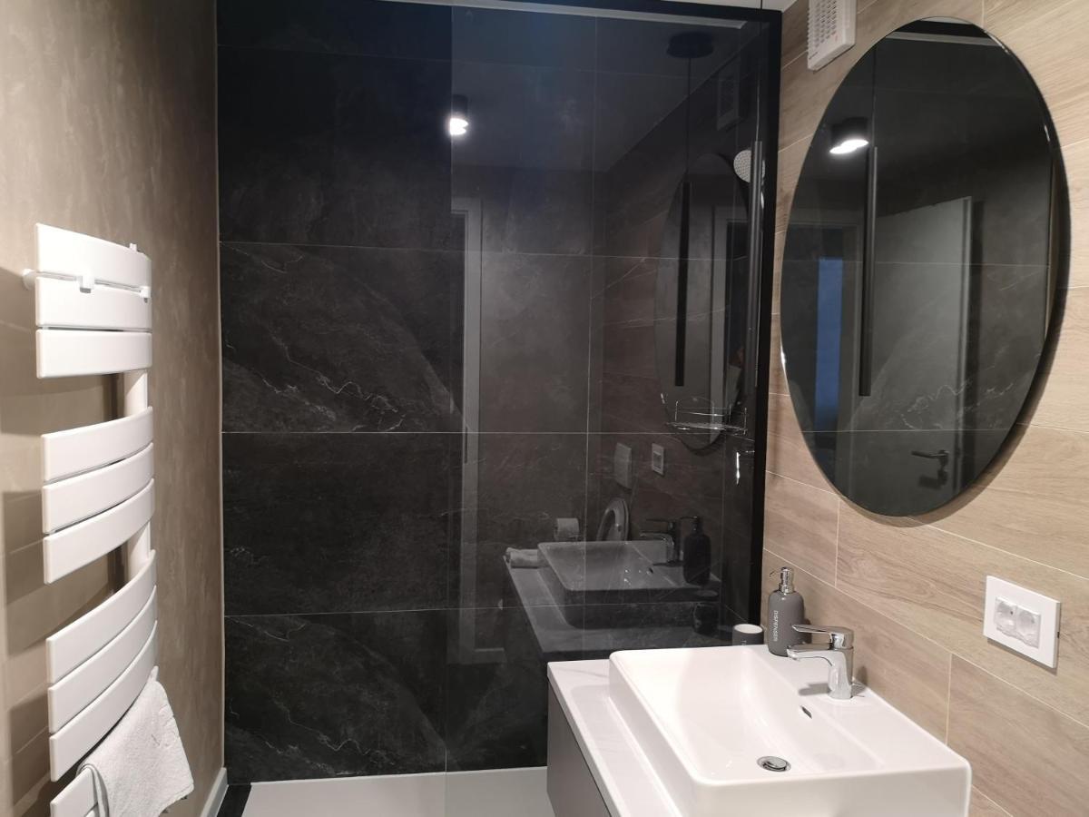 Grey House Residence Brasov Bagian luar foto